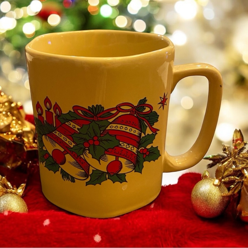 Vintage 1986 coffee mug with Canadian Geese Christmas Bells & Holly. VGUC - Picture 3 of 5